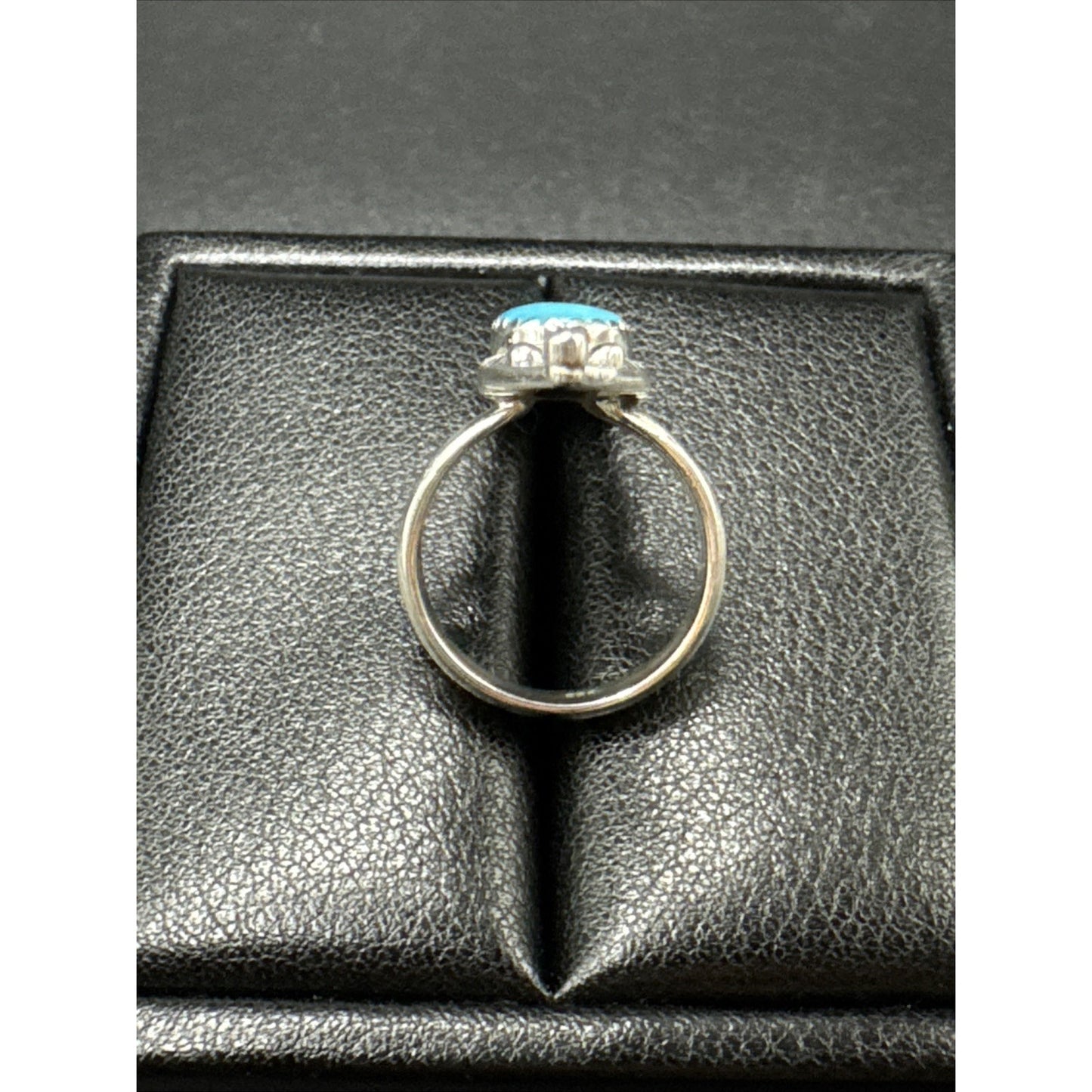 New Condition Sterling Silver Kingman Turquoise Arrowhead Long Ring Size 6.25