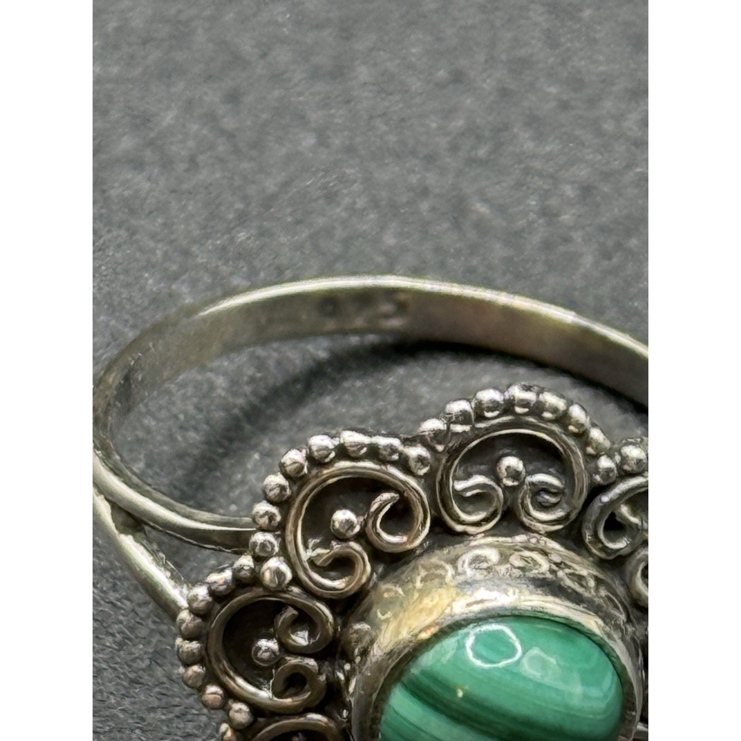 Excellent Used Condition Sterling Silver Genuine Malachite Ring Size 7.00 P19