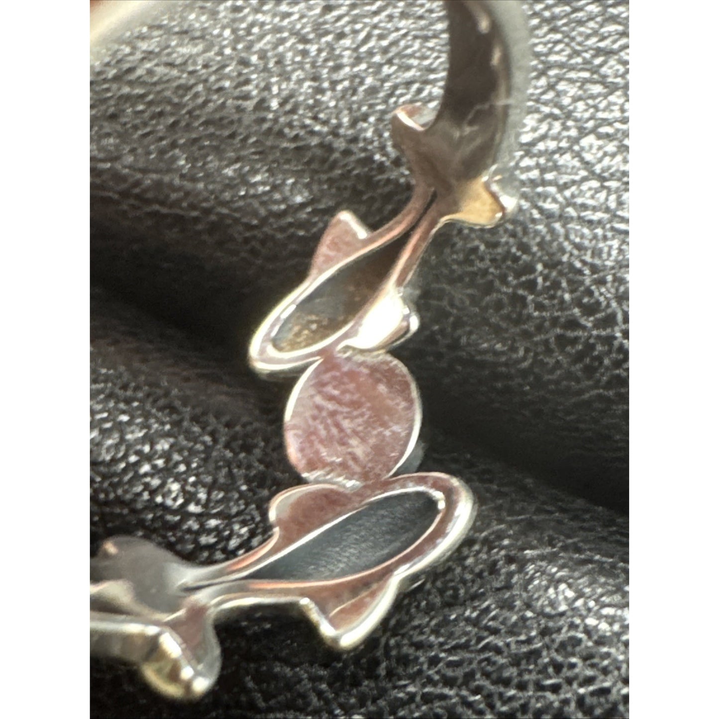 New Condition Sterling Silver Onyx Double Dolphins Ring 925 Size 7