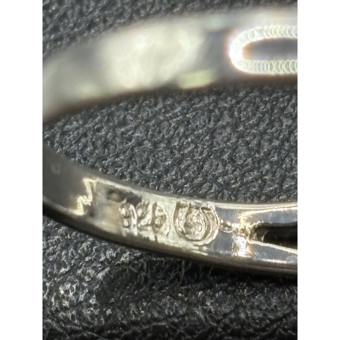 New Condition White Buffalo Sterling Silver Feather Ring Size 10