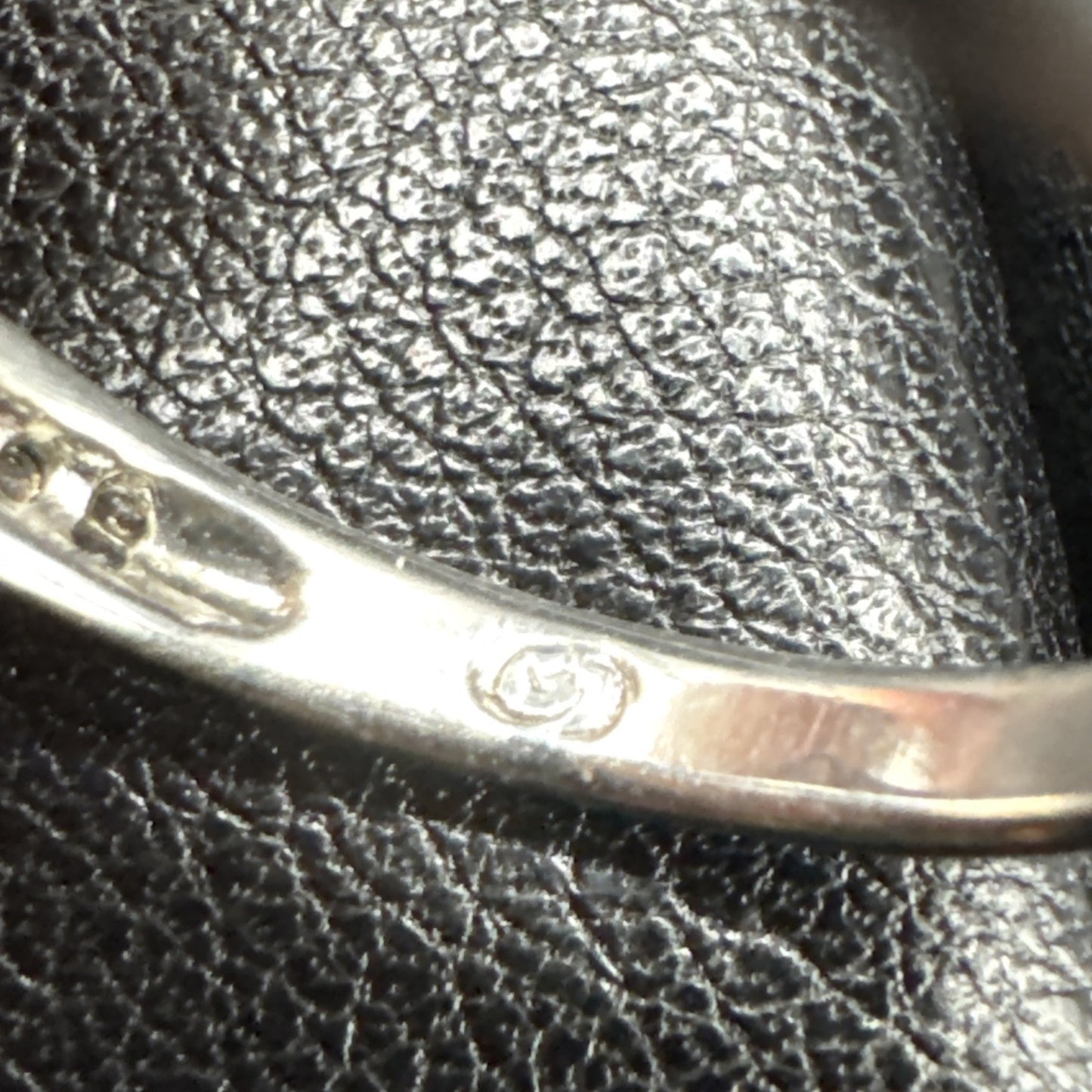Sterling Silver CZ Ring 925 Size 7 N13
