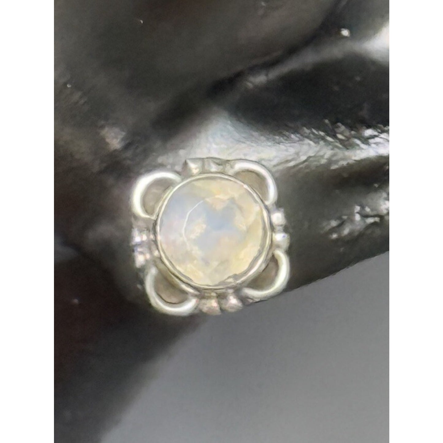 New Condition Sterling Silver Genuine Moonstone Stud Earrings 925 5MM