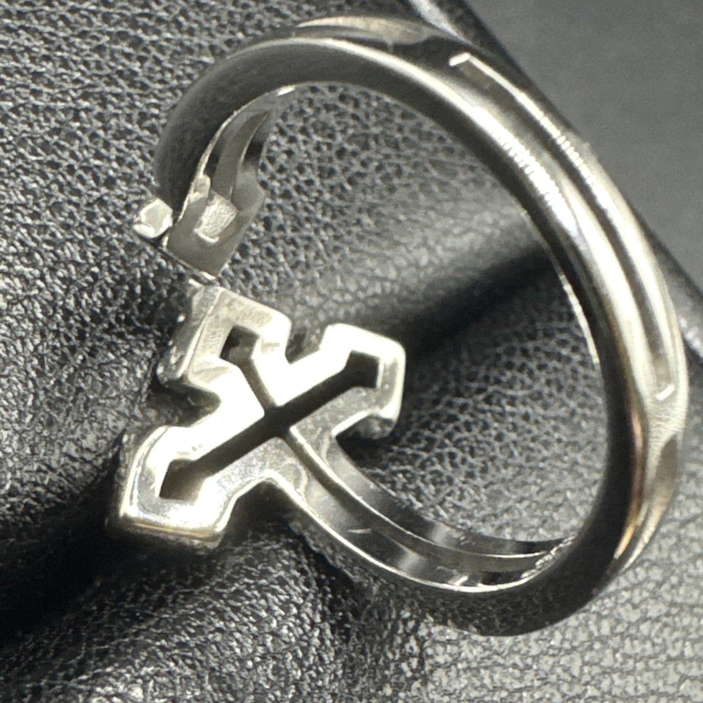 New Condition Sterling Silver CZ Open Lateral Cross Ring 3g 925 Size 7