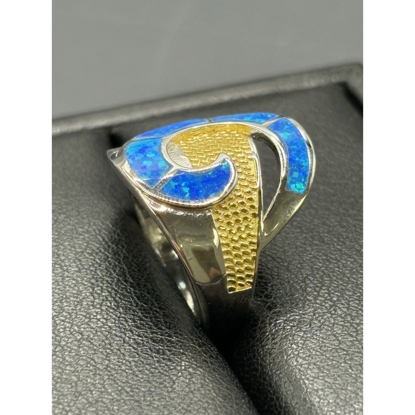 New Condition Two Tone Lab Blue Opal Ring Size 7