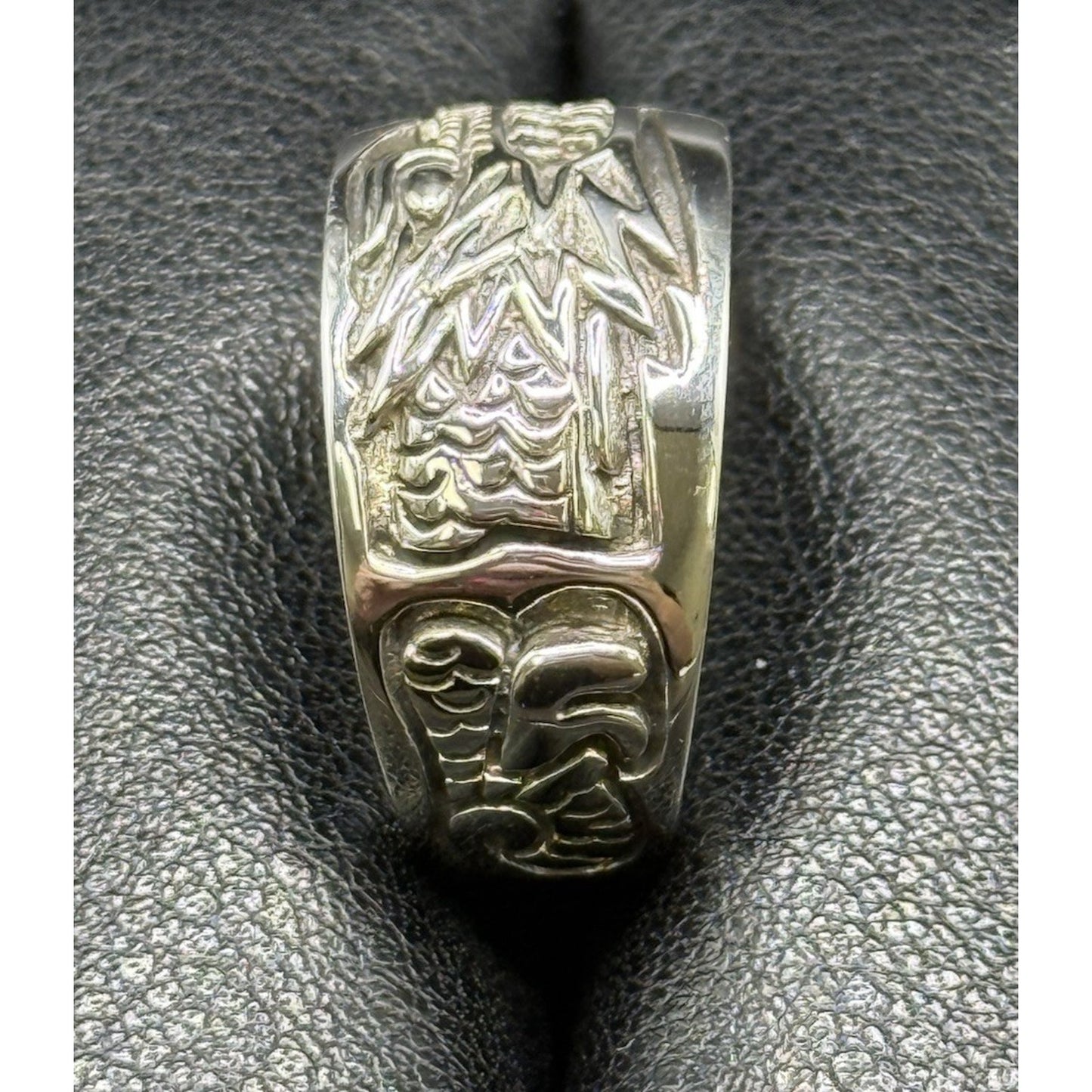 New Condition Sterling Silver Dragon Band Ring Size 10.00
