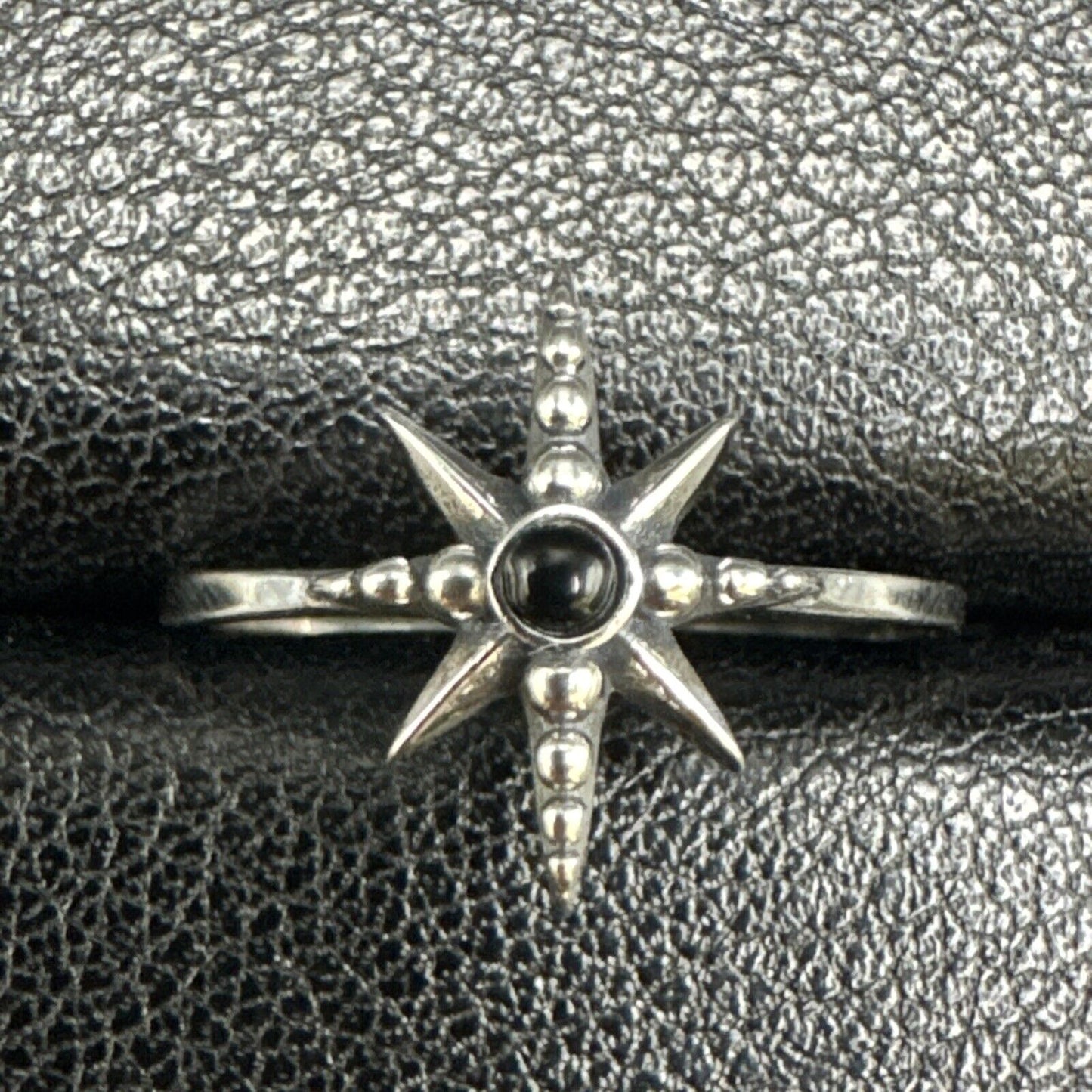 New Condition Sterling Silver Onyx North Star Ring 925 Size 7