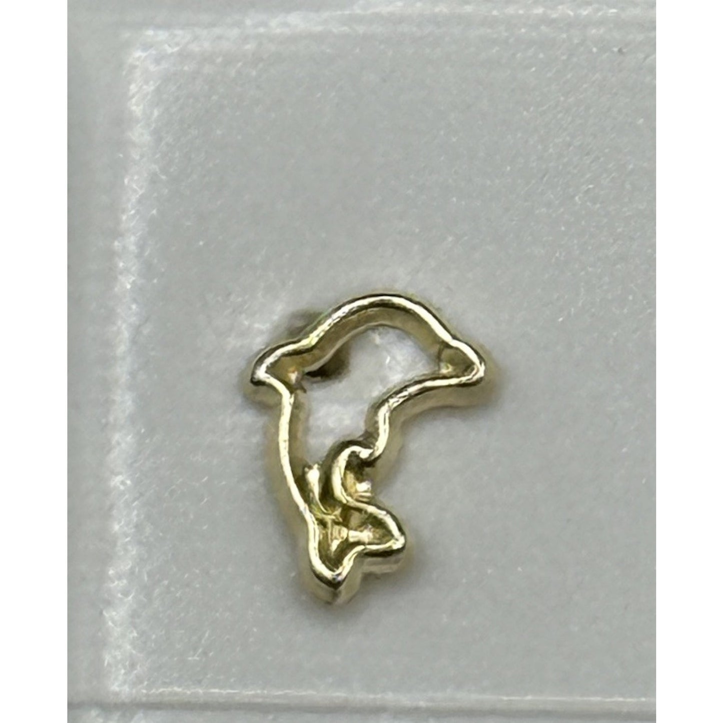 New Condition 14k Gold Dainty Dolphin Stud Earrings Children