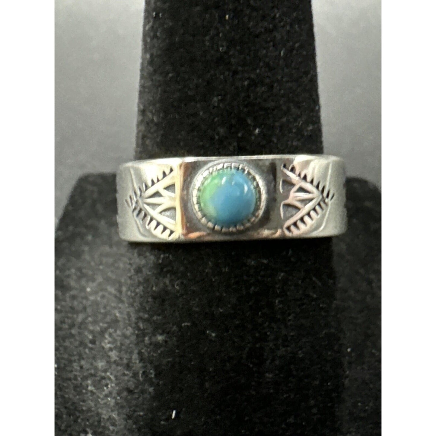 New Condition Sterling Silver Turquoise Stamped Band Ring 925 Size 7