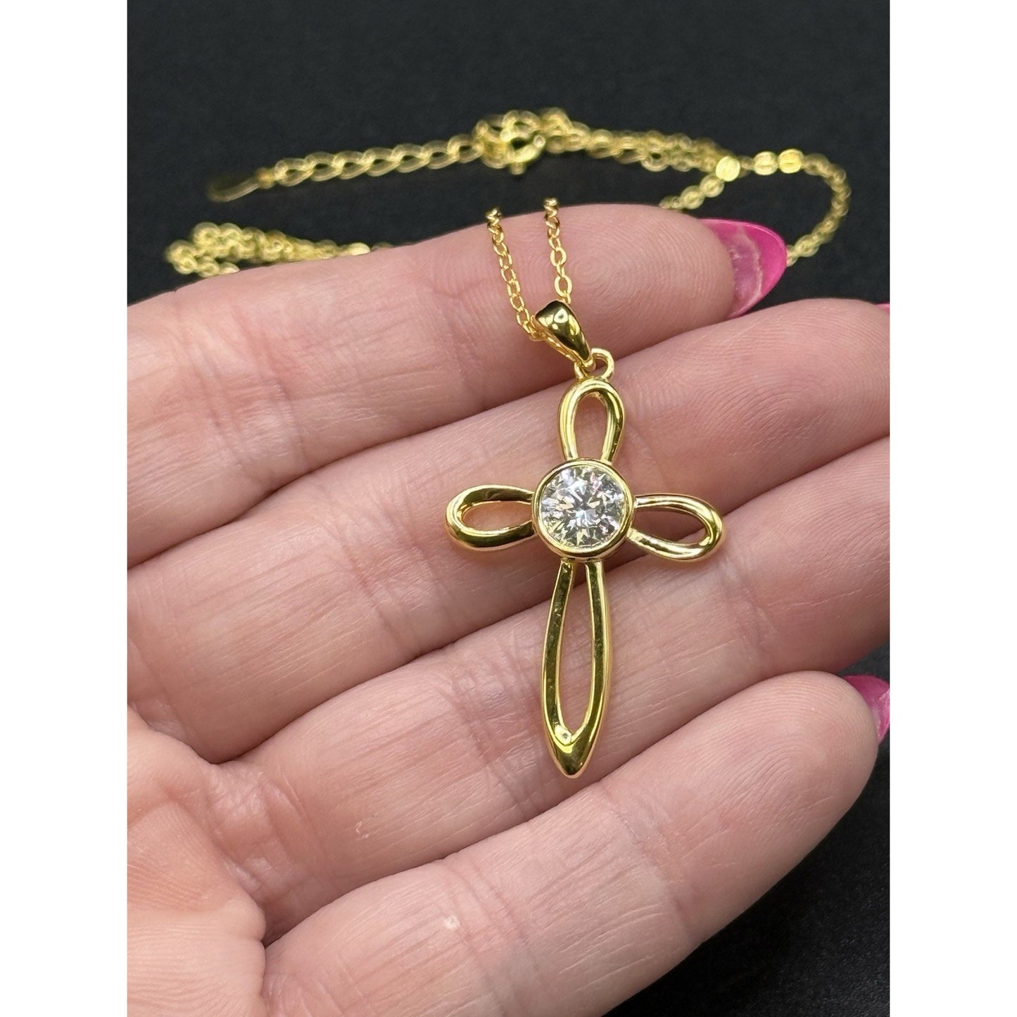 New Condition 18” Gold Sterling Silver Moissanite Cross Pendant Necklace GRA