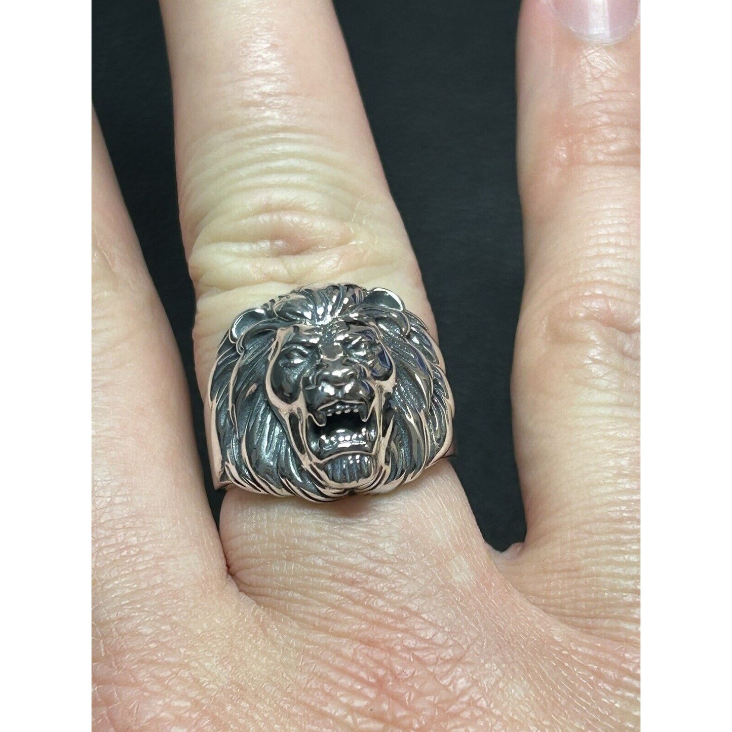 New Condition Sterling Silver Lions Head Ring Size 9.50