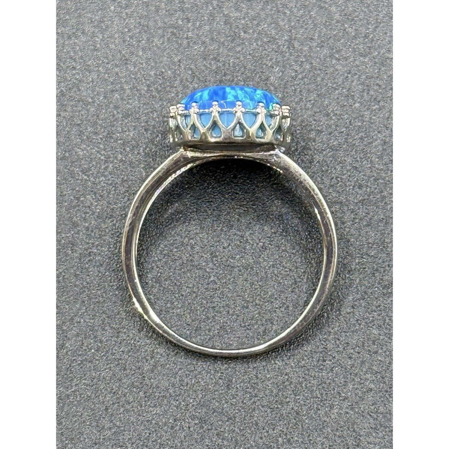 New Condition Sterling Silver Lab Blue Opal Cab Ring Size 8.00