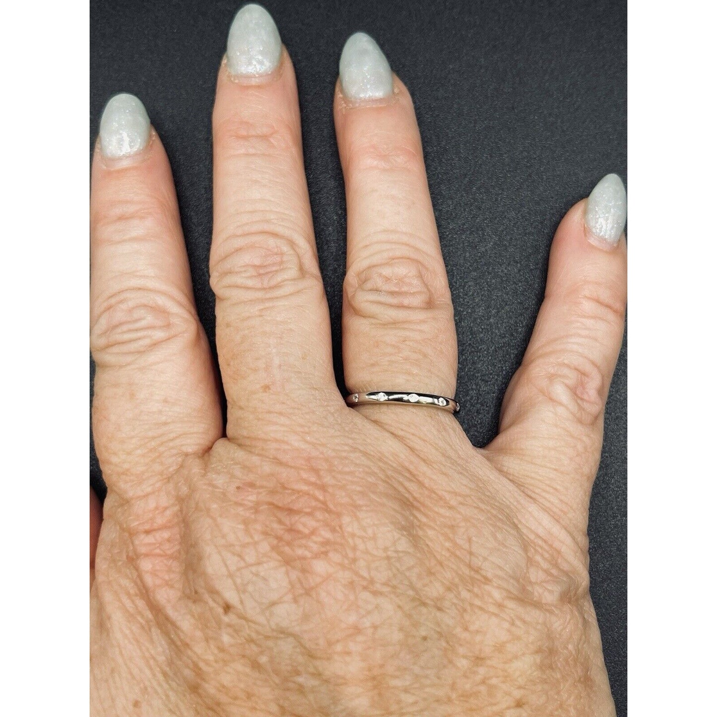New Condition Sterling Silver Cubic Zirconia 2MM Flush Set Band Ring Size 6.50