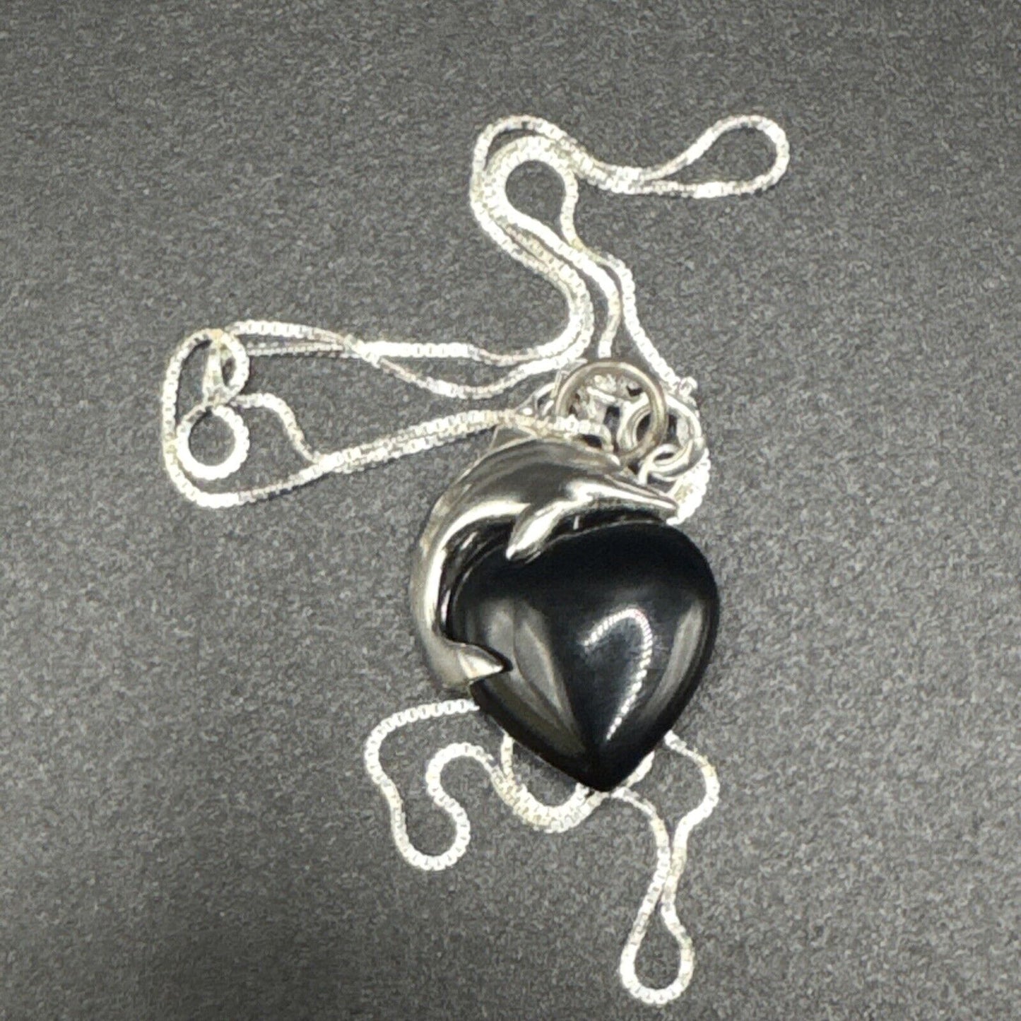 18” Sterling Silver Dolphin In Nyx Pendant Necklace 925 N1