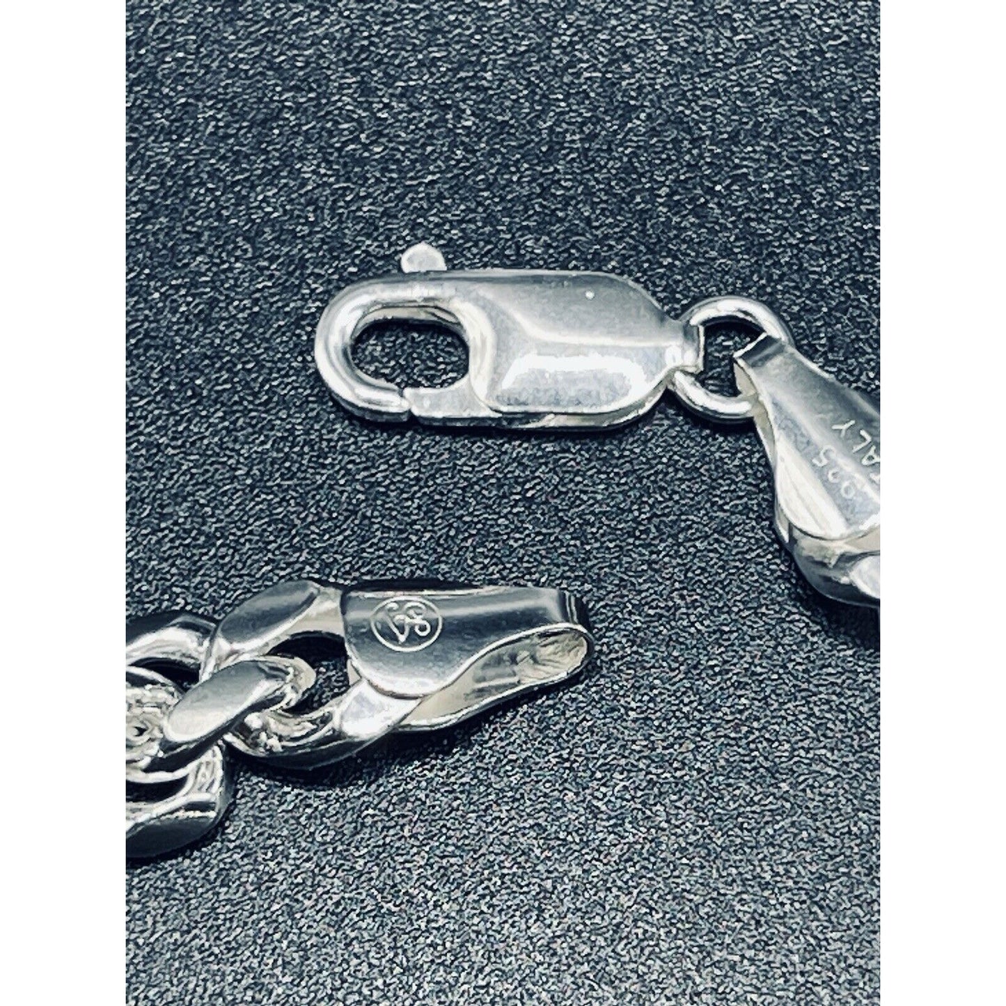 8” New Condition Sterling Silver Curb Link Gents Bracelet 22 Grams 6MM L18