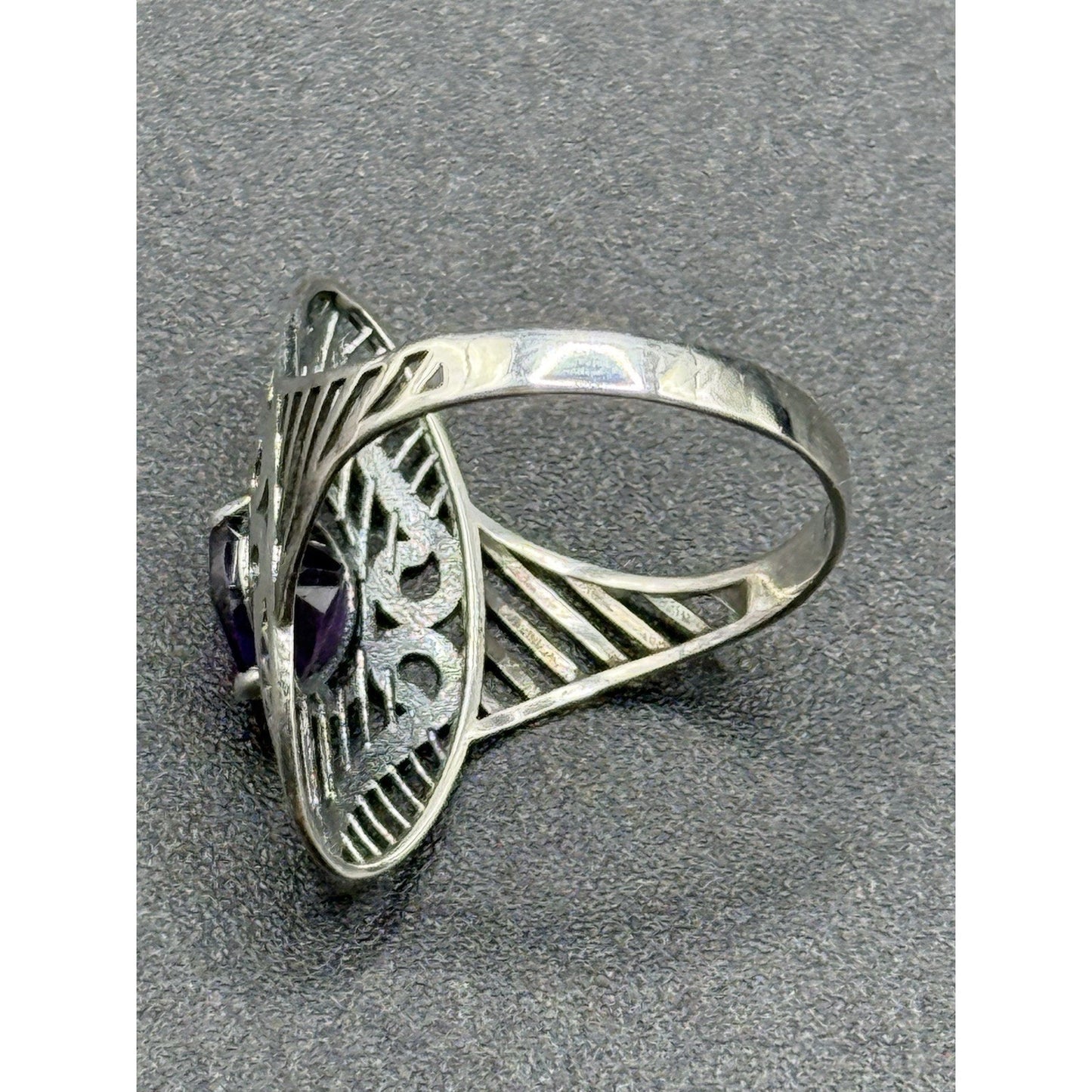 New Condition Sterling Silver Genuine Pear Amethyst Ring Size 9.00 925 P20