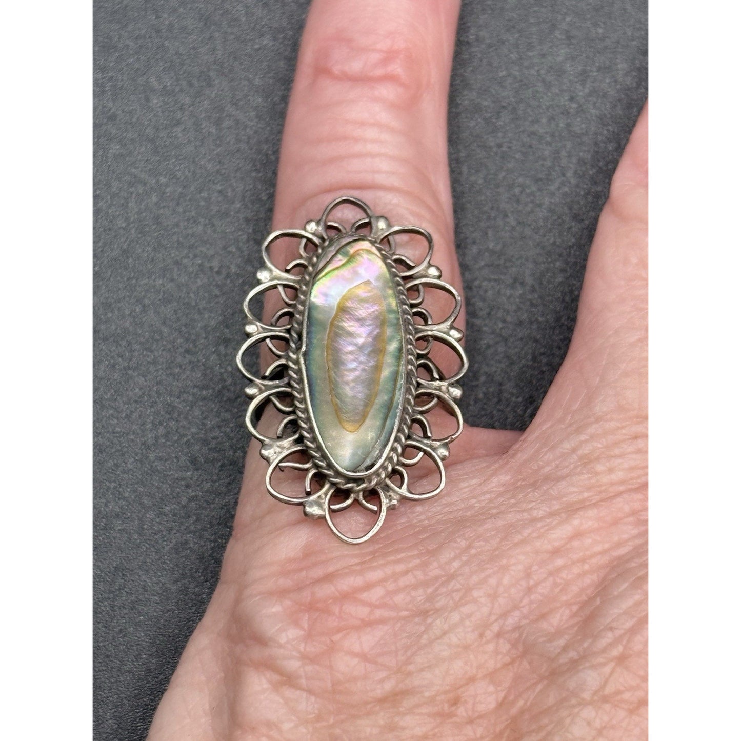 Vintage MCM Sterling Silver Abelone Ring Size 5.00 Mexico R8