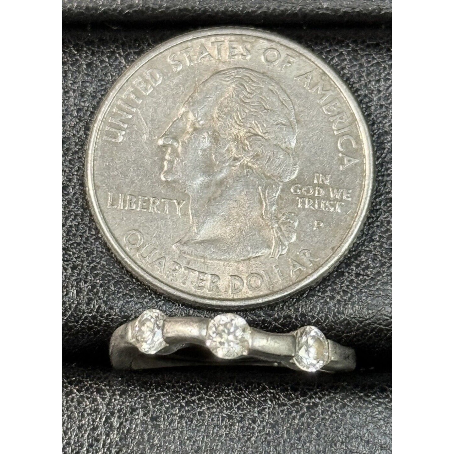 Vintage Sterling Silver Three Cubic Zirconia Band Ring Size 6.00 M29