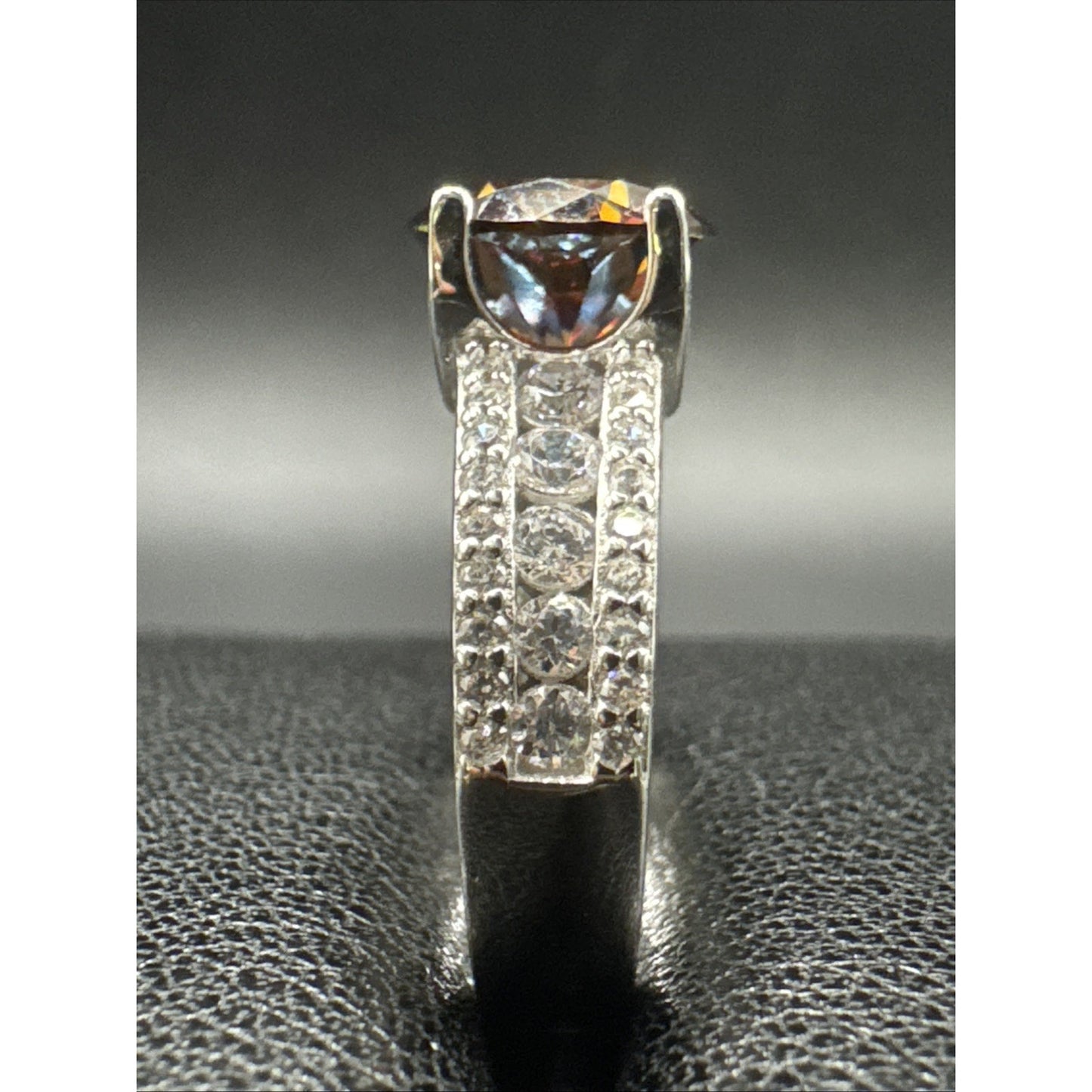 New Condition Sterling Silver Moissanite Ring 925 Size 7 GRA