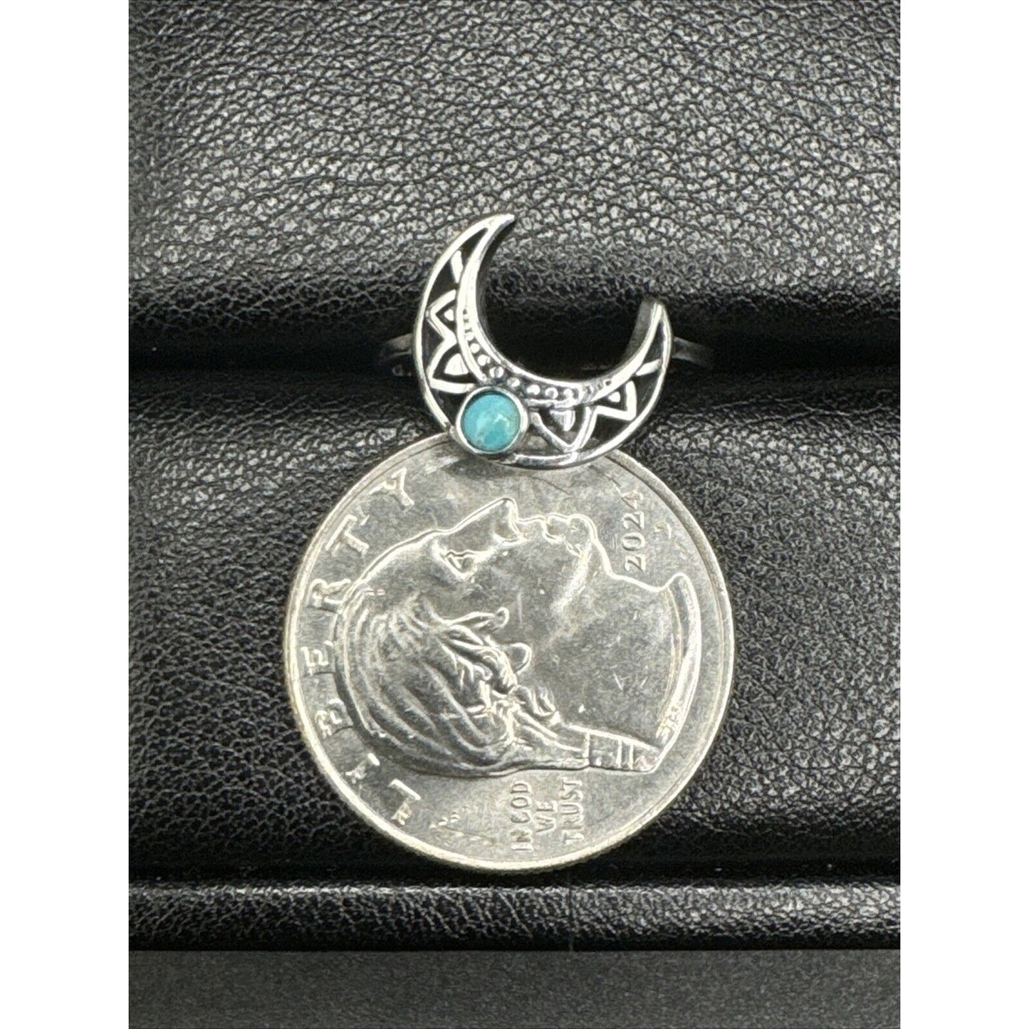 New Condition Sterling Silver Turquoise Openwork Crescent Moon Ring 925 Size 7