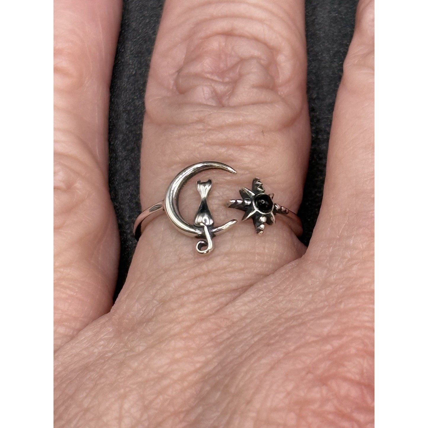 New Condition Sterling Silver Cat Moon Genuine Onyx Ring Size 7.00 Adjustable