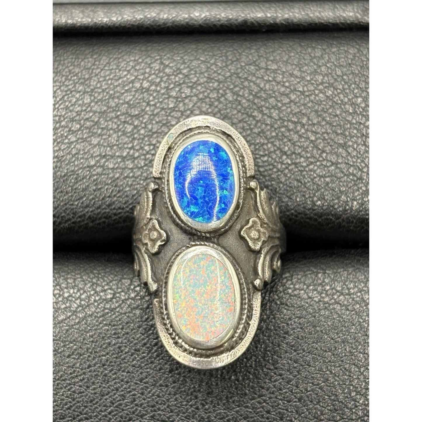 New Condition Sterling Silver Blue White Lab Opal Double Ring Size 7