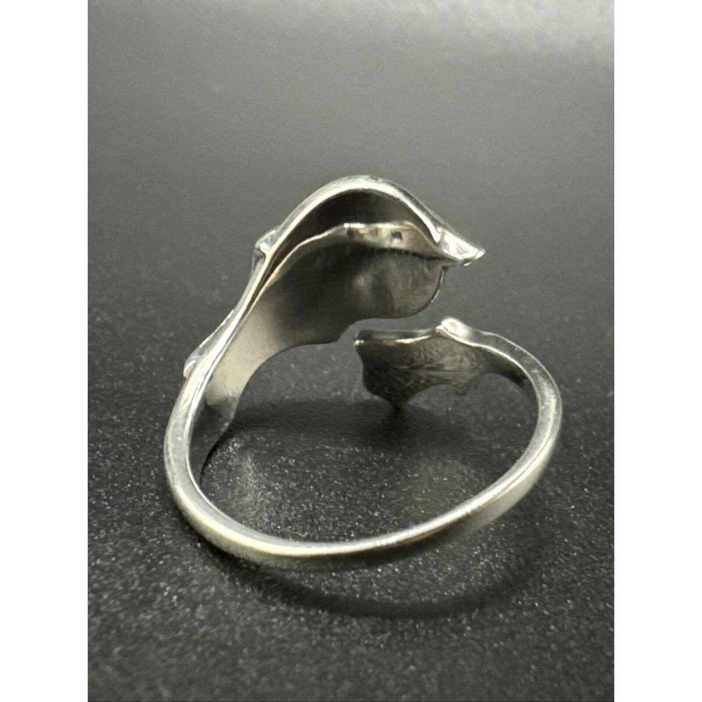 New Condition Sterling Silver Turquoise Bypass Ring 925 Size 7