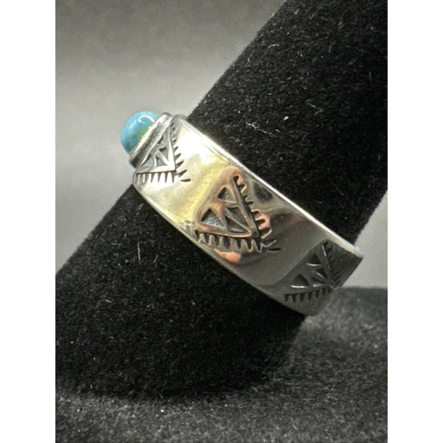 New Condition Sterling Silver Turquoise Stamped Band Ring 925 Size 7