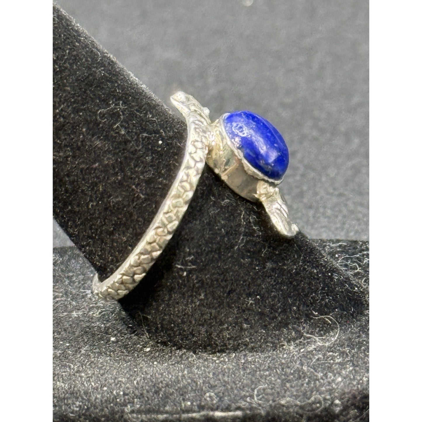EUC Sterling Silver Genuine Lapis Snake Ring Size 7.50 P18