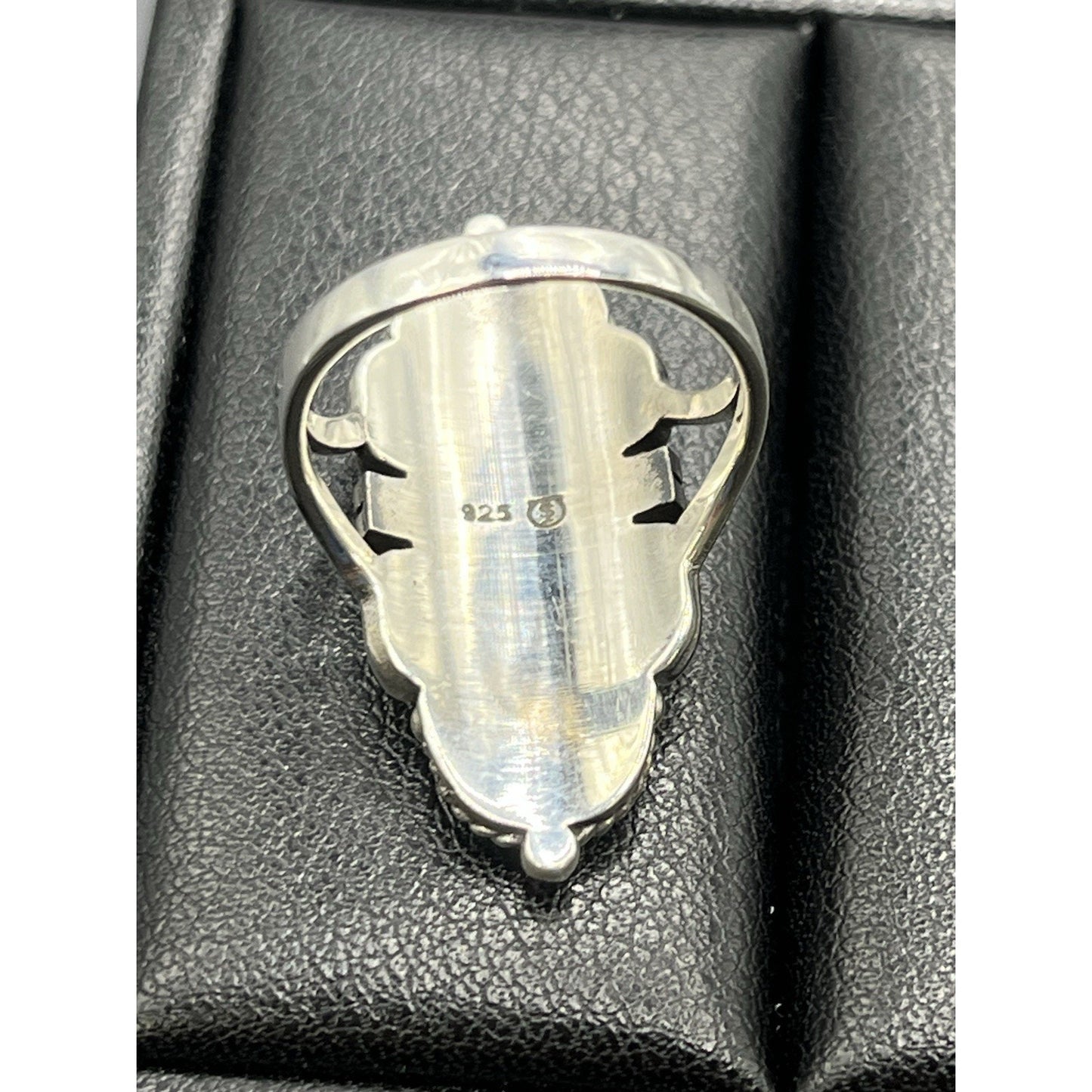New Condition Sterling Silver Lapis Art Deco Ring Size 7
