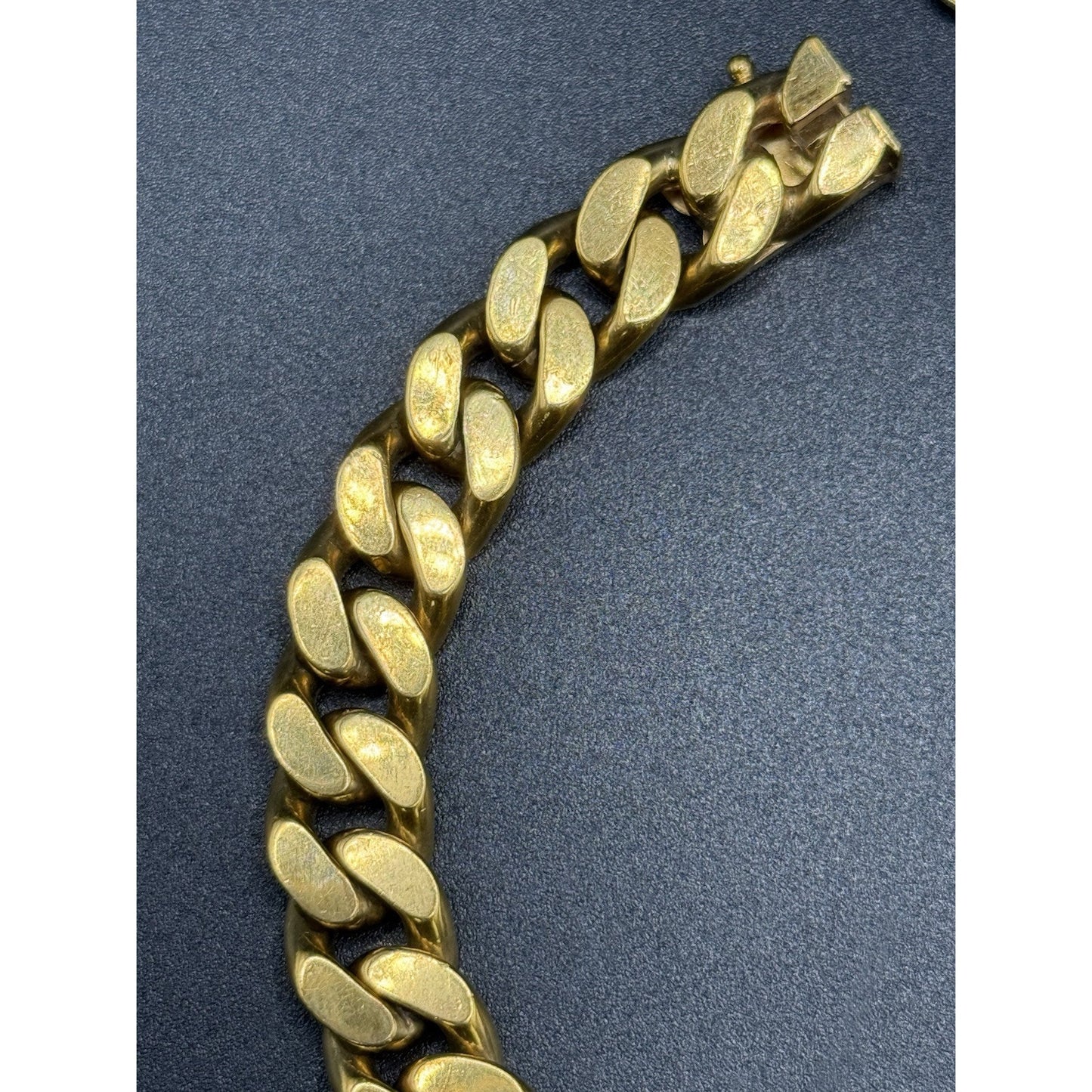 8.50” Gents Gold Tone Curb Bracelet Germany P3