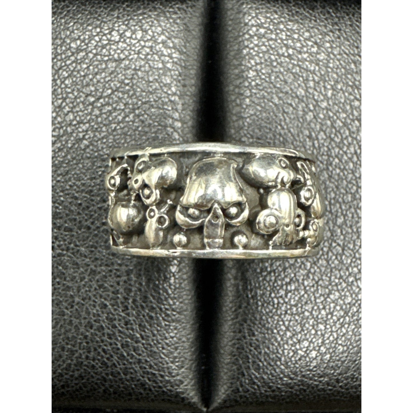 New Condition Sterling Silver Skull Bubbles Band Ring 925 Size 9.25