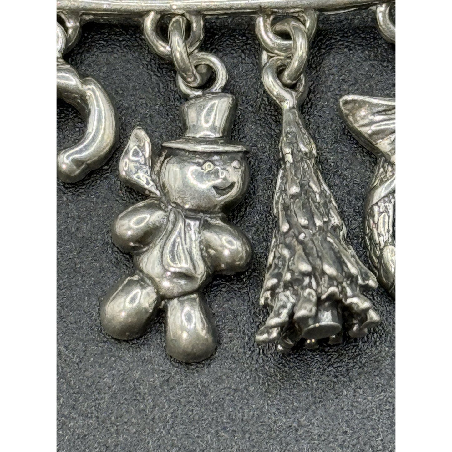 Vintage Sterling Silver Christmas Theme Brooch Pin 10 Grams P5