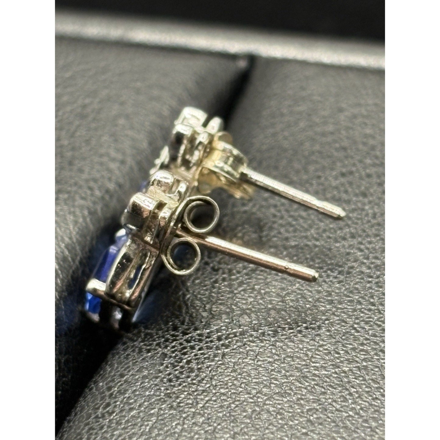 Sterling Silver Blue Cubic Zirconia Stud Earrings 925 W25