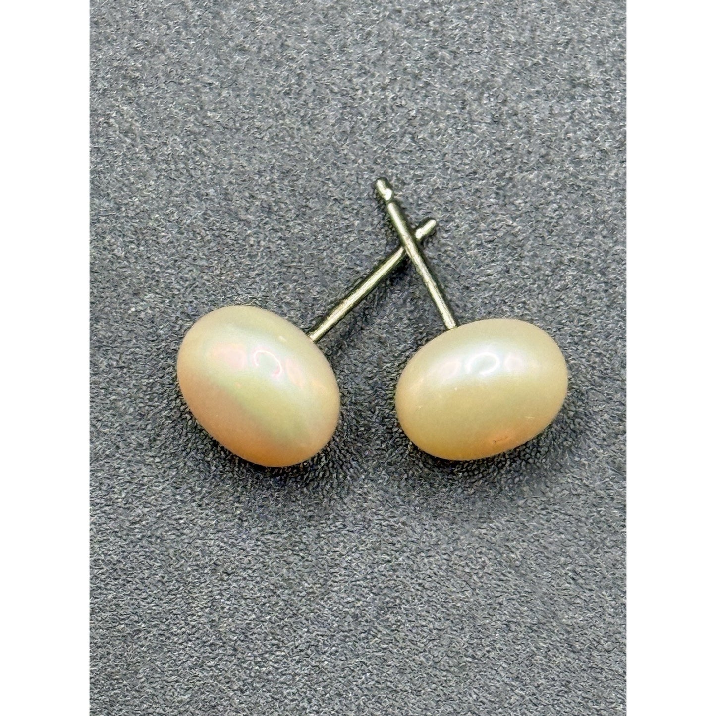 Sterling Silver 8.75MM Button Pearl Stud Earrings N19