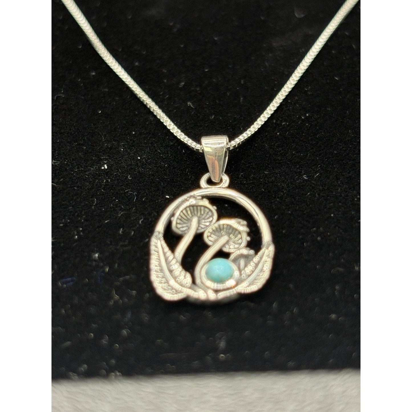 New Condition Sterling Silver Turquoise Mushrooms Pendant Necklace 18"