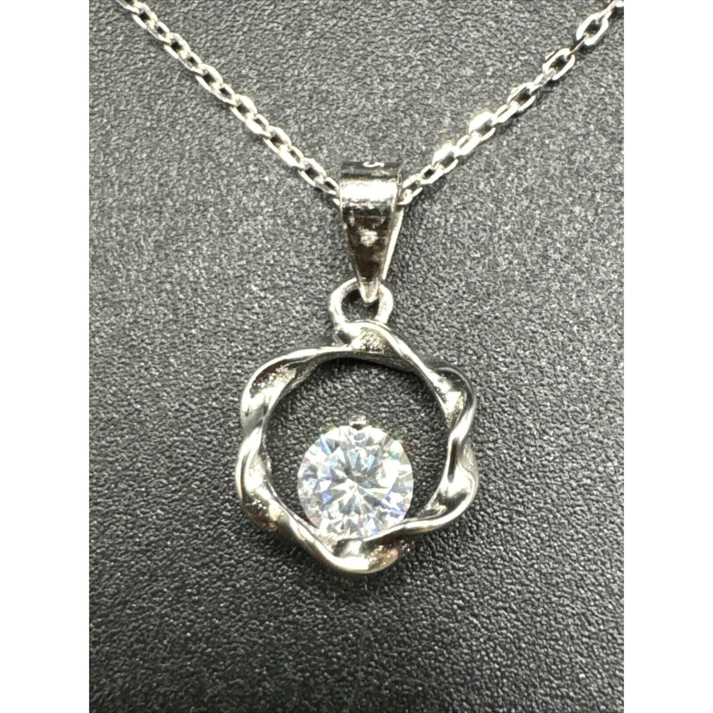 18” New Condition Sterling Silver CZ Solitaire Necklace 925