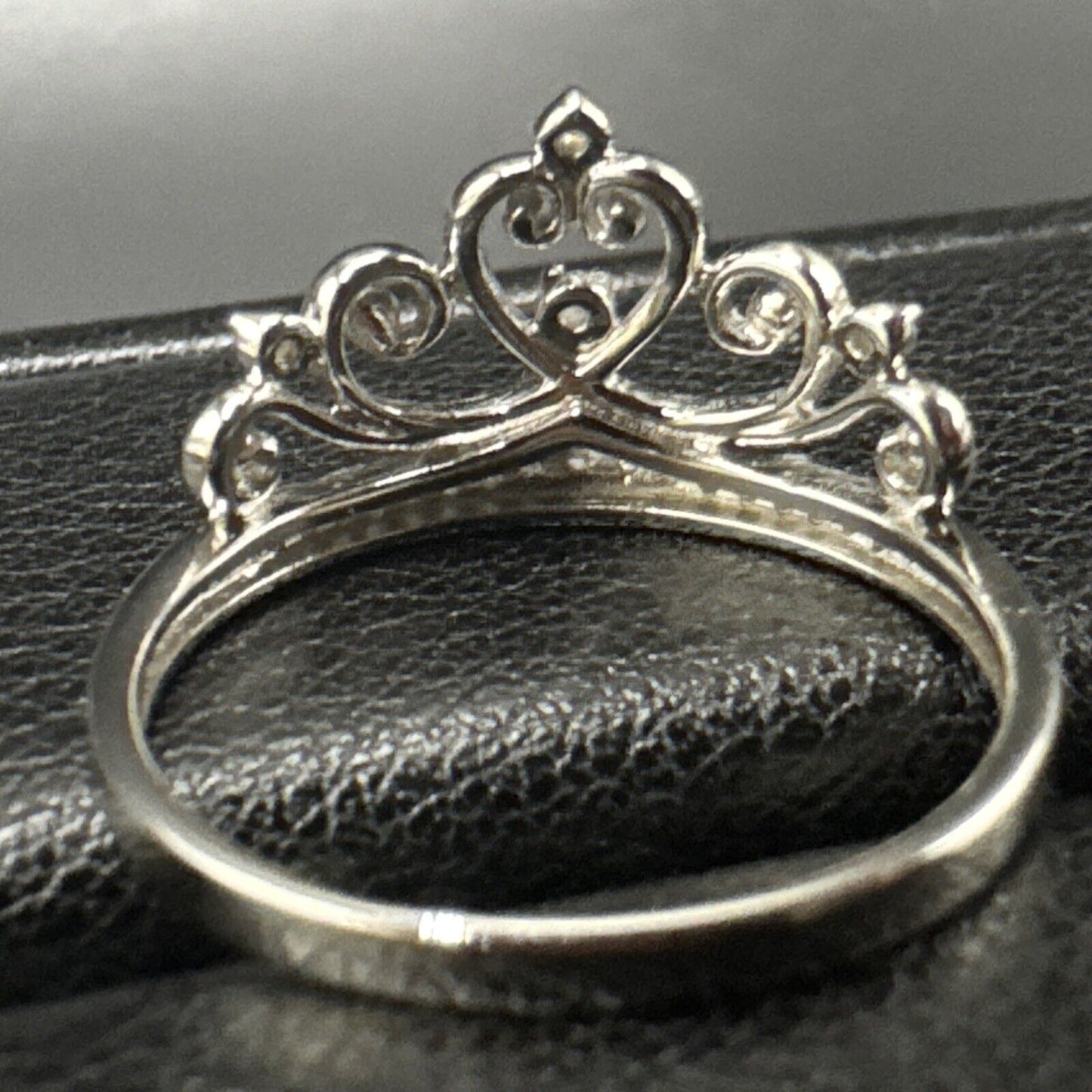 New Condition Sterling Silver Genuine Diamond Tiara Crown Ring 925 Size 7