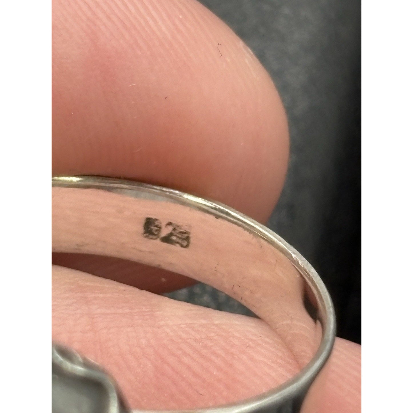 New Condition Sterling Silver Bali Style Coral Ring Size 7