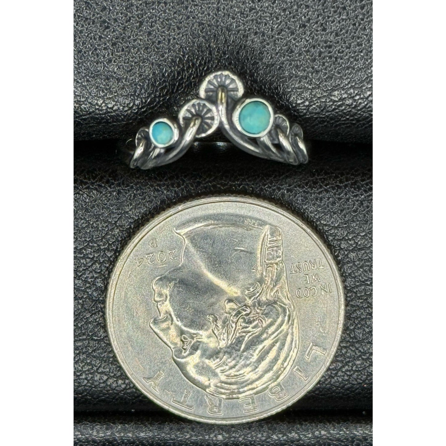 New Condition Sterling Silver Mushrooms Genuine Turquoise Ring Size 7.00 925