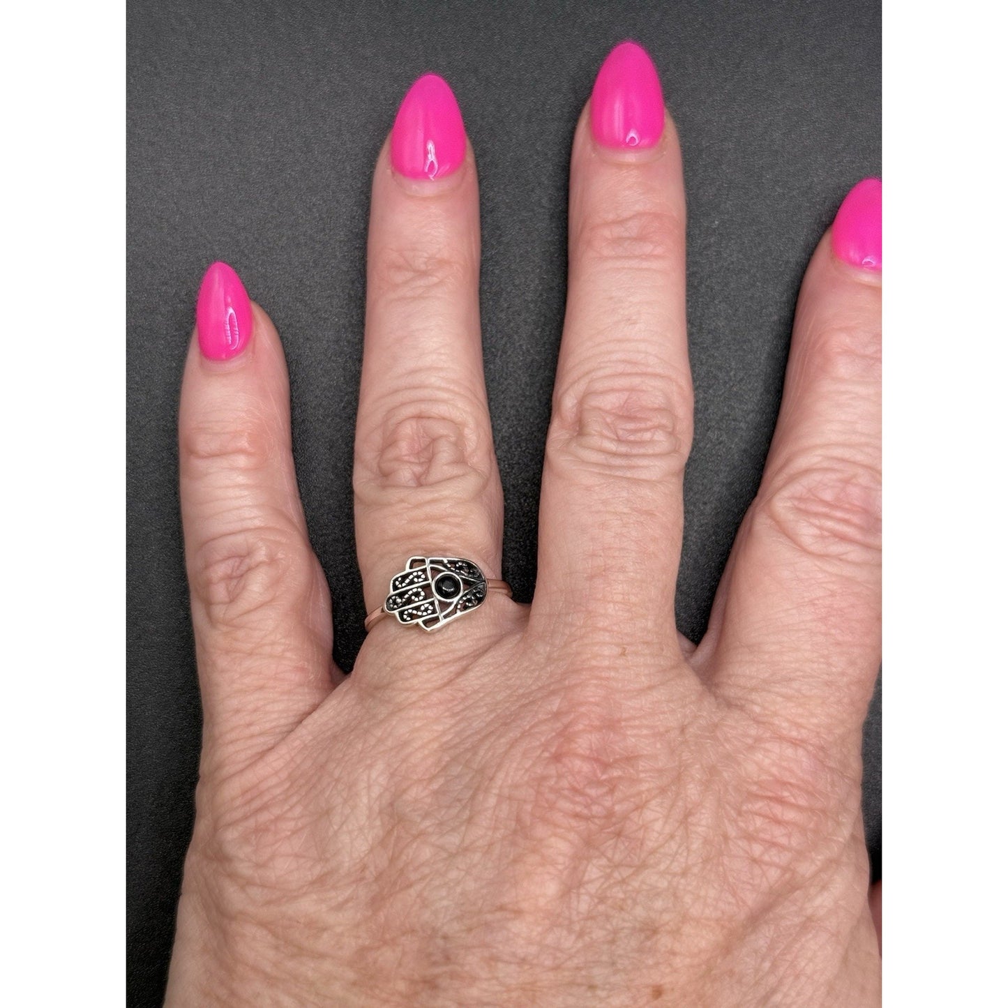 New Condition Sterling Silver Genuine Onyx Hansa Ring Size 7.00