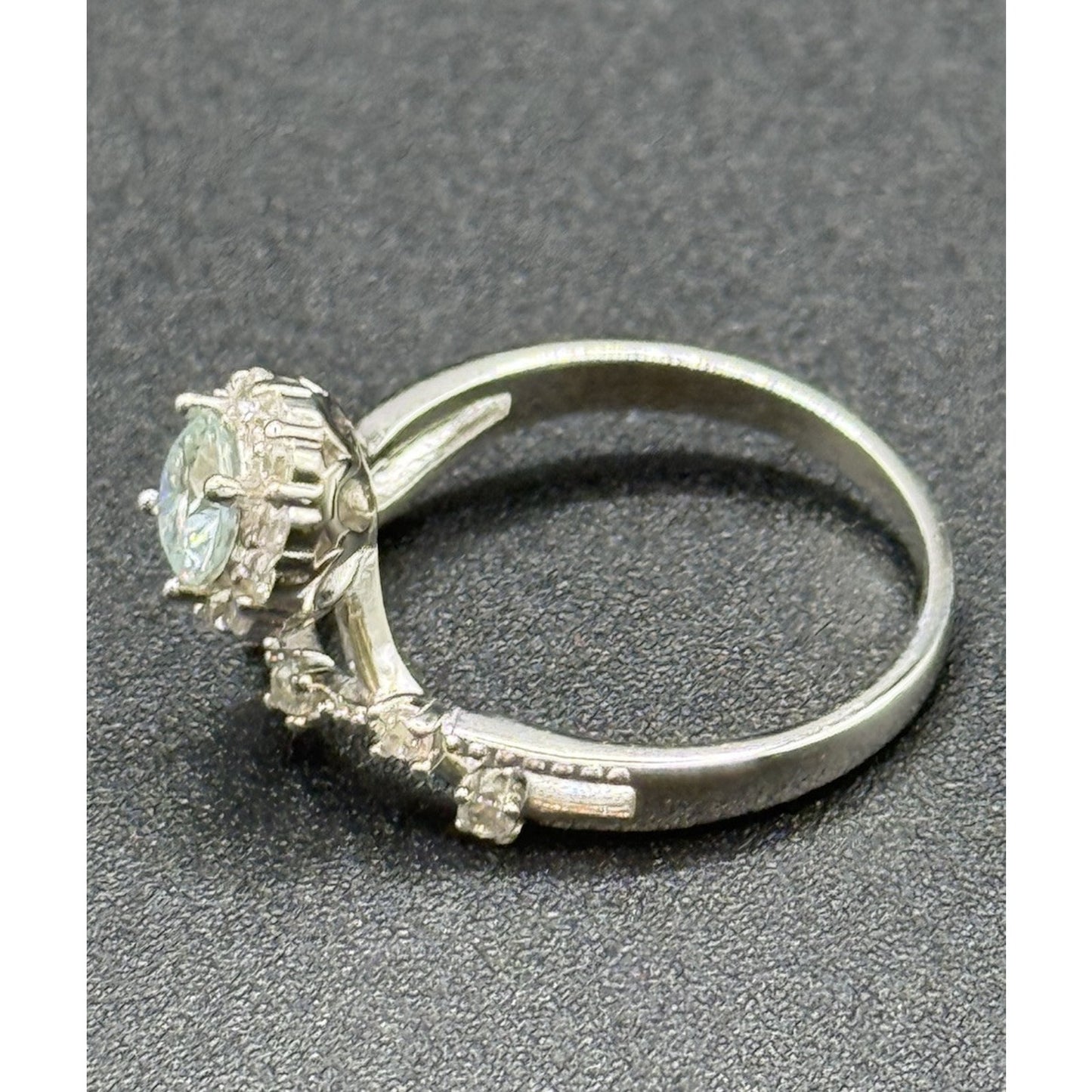 New Condition Sterling Silver Moissanite Free Form Ring Size 6.50 GRA