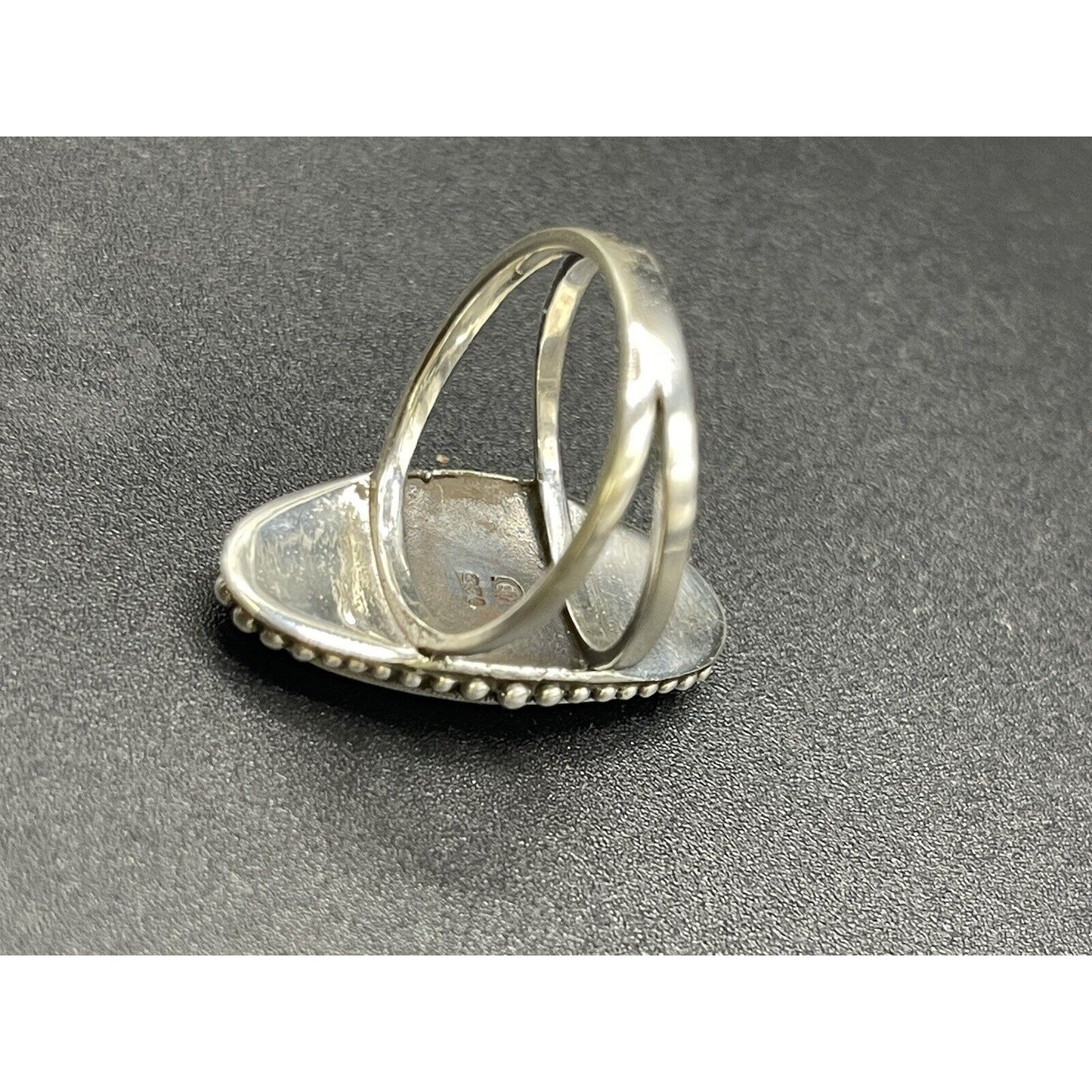 New Condition Sterling Silver Onlong Turquoise Split Shank Ring Size 8.00