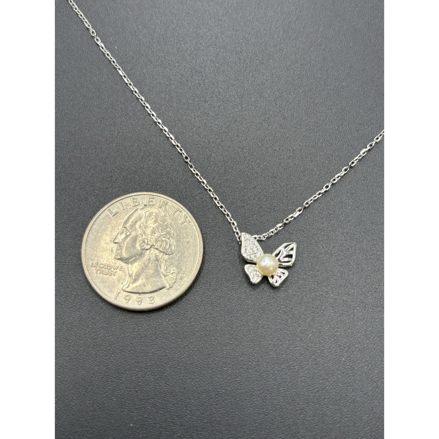 NewCondition SterlingSilver CubicZirconia Butterfly Dainty Pearl Necklace