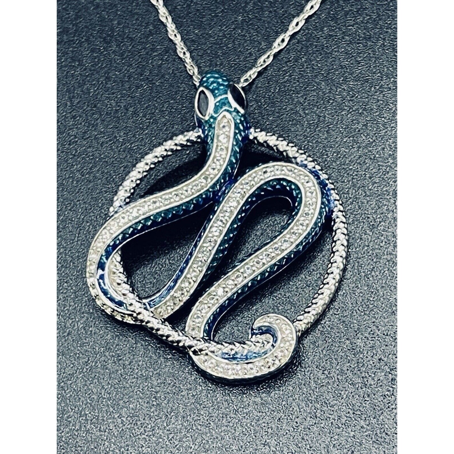 18” New Condition White Sapphire SS Enamel Snake Pendant Necklace L19
