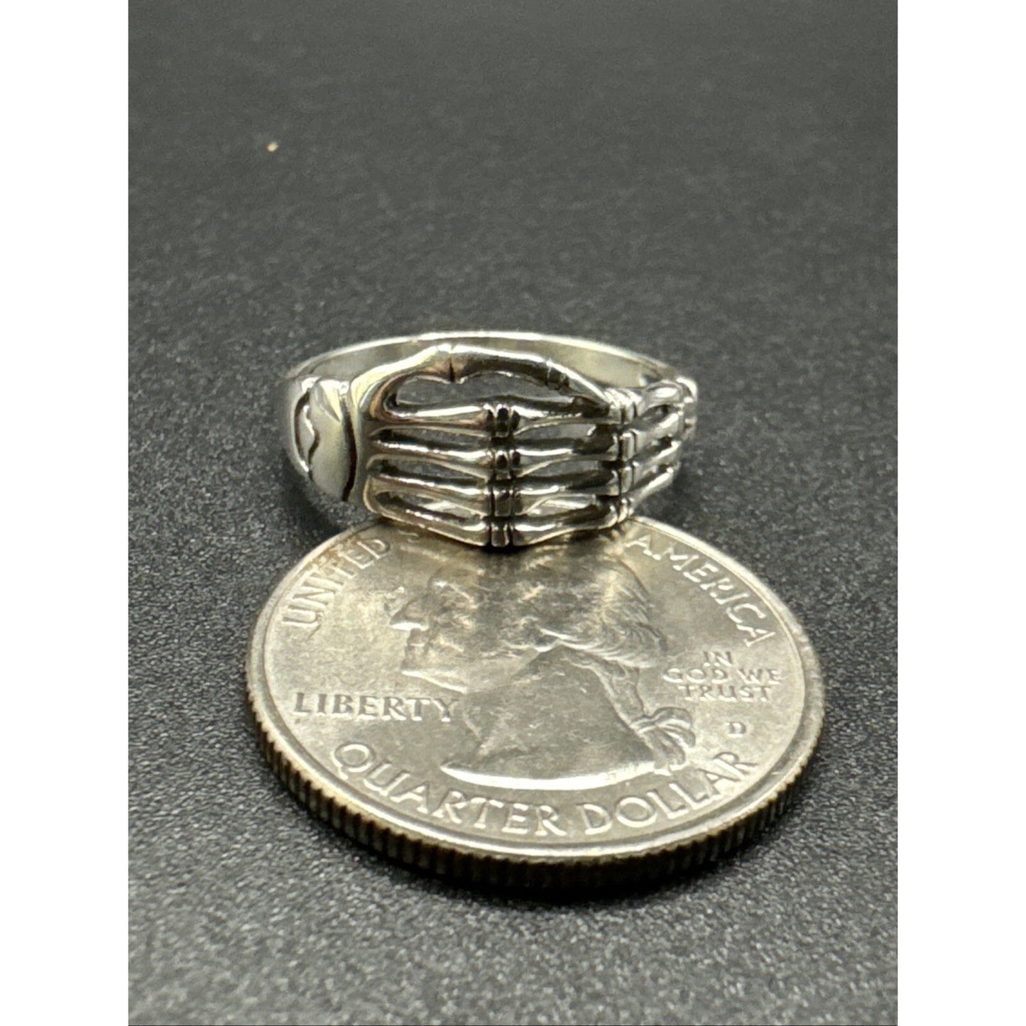 New Condition Sterling Silver Skeleton Hands Ring Size 7