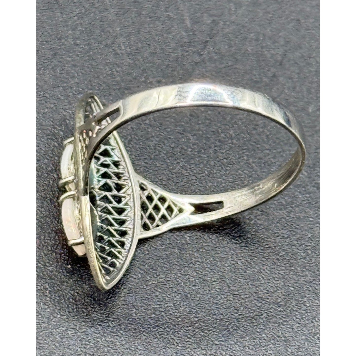 EUC Sterling Silver Genuine Opal Ring Size 9.00 925 P18