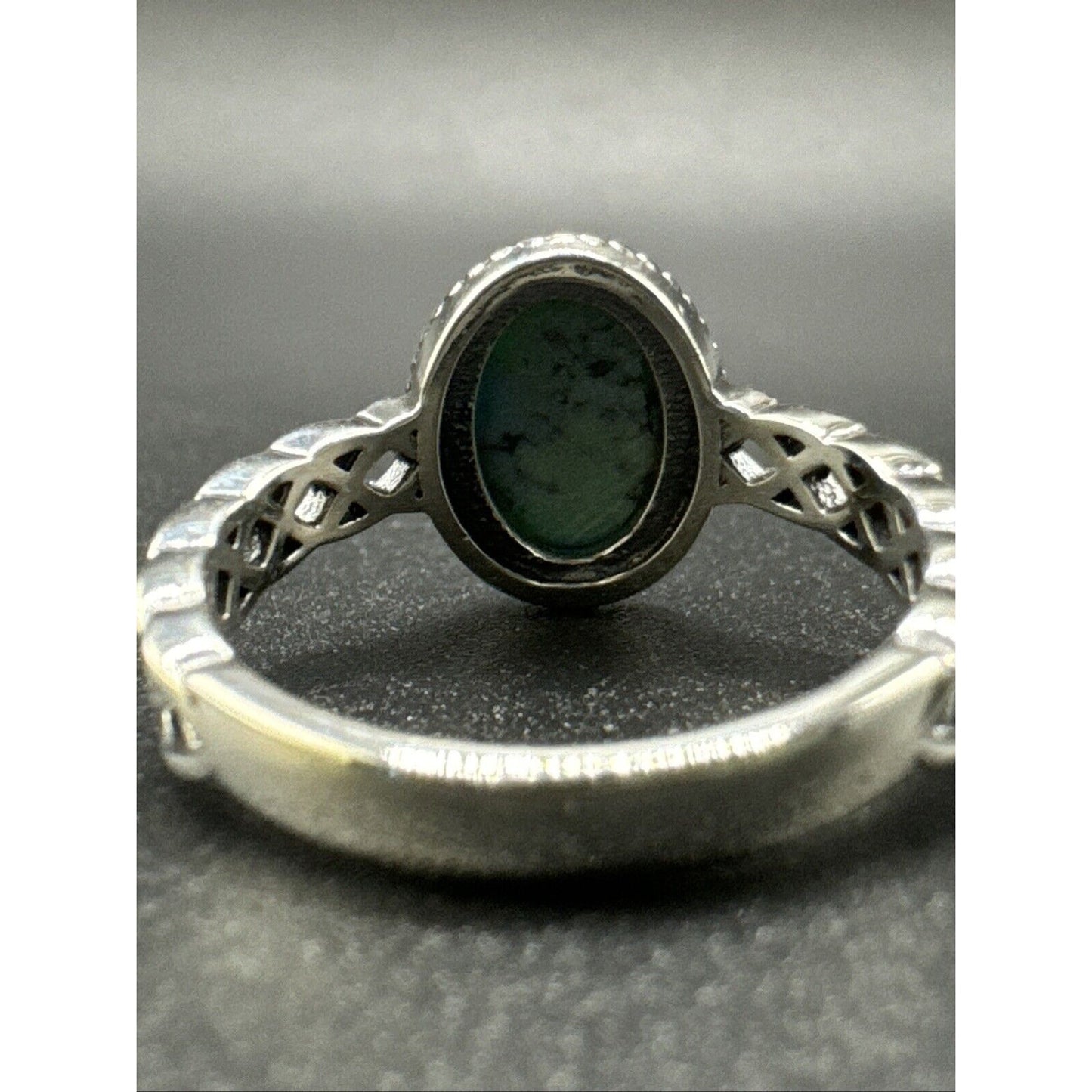New Condition Sterling Silver Cabachon Turquoise Ring 925 Size 7