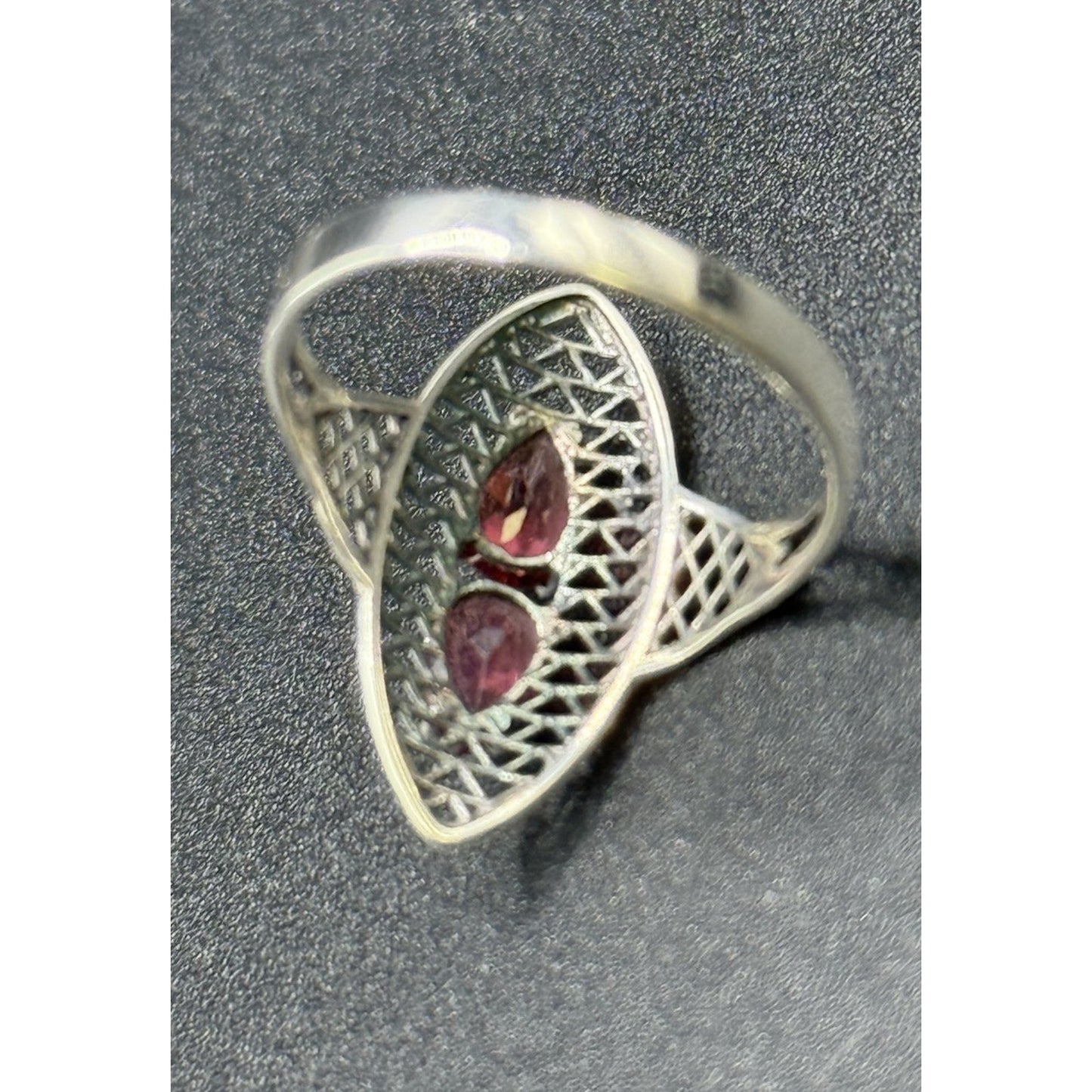 EUC Sterling Silver Genuine Double Pear Garnet Ring Size 8.00 Tested P31