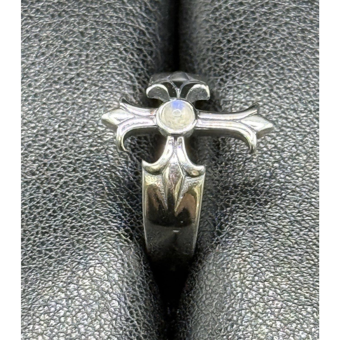 New Condition Sterling Silver Moonstone Cross Ring Size 7.00 925