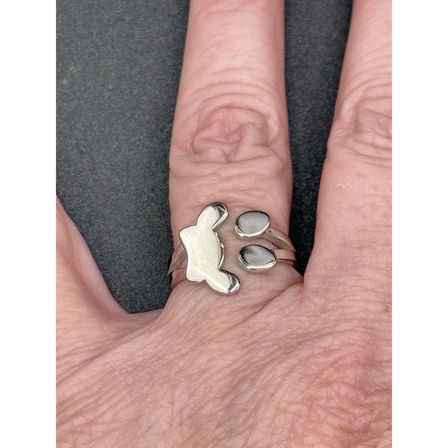 New Condition Sterling Silver Paw Print Ring Size 7.00 Adjustable